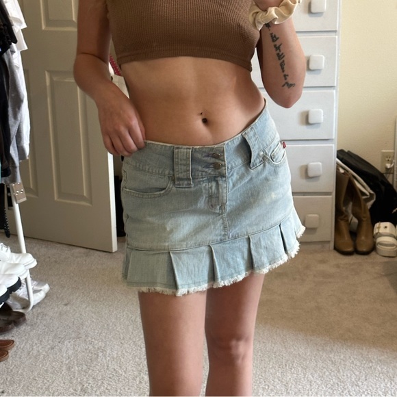 Low Rise Cutoff Denim Mini Skirts